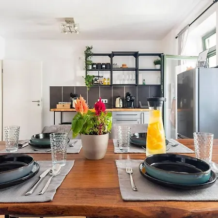 Super Zentrale, Gemutliche Mit Balkon *